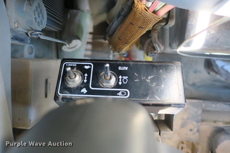 image for item DE3784 2009 Caterpillar 329D L excavator