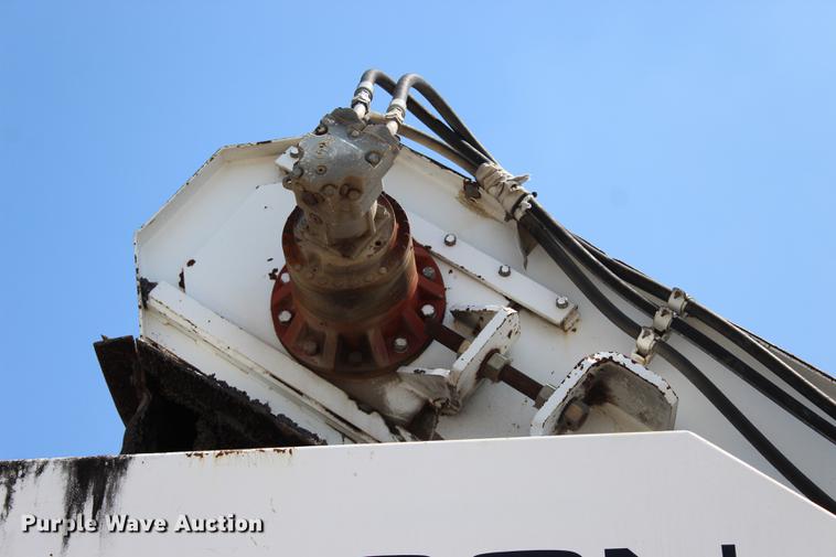 image for item DE3834 1995 Roadtec SB2500 Shuttle Buggy material transfer vehicle