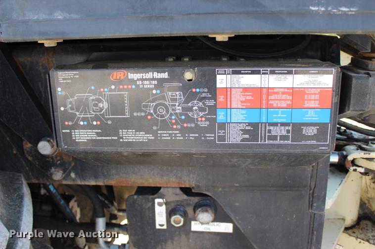 image for item DE3835 2005 Ingersoll Rand SD105F-TF single drum roller