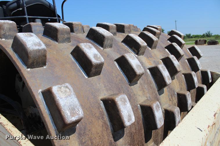 image for item DE3835 2005 Ingersoll Rand SD105F-TF single drum roller