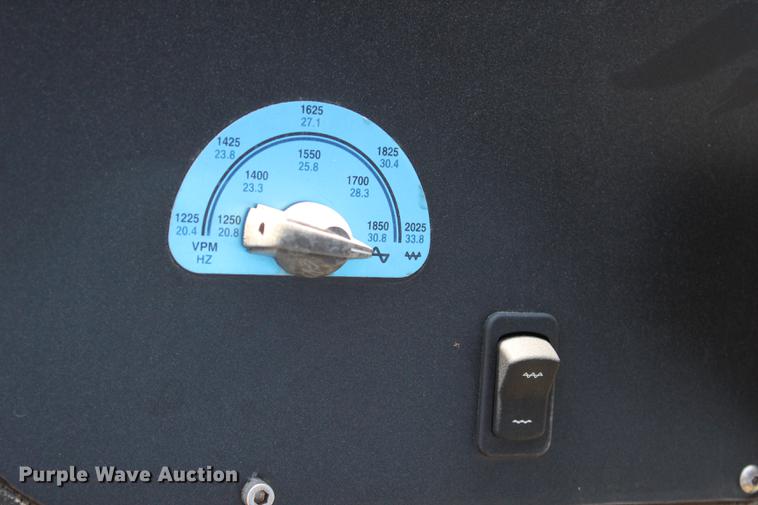 image for item DE3836 2005 Ingersoll Rand SD105F-TF single drum roller