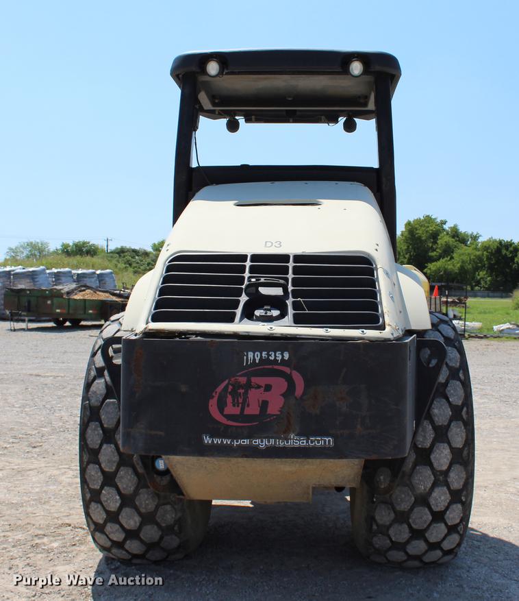 image for item DE3837 2005 Ingersoll Rand SD105DX-TF single drum roller