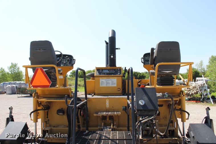 image for item DE3838 2010 Caterpillar AP1055D paver