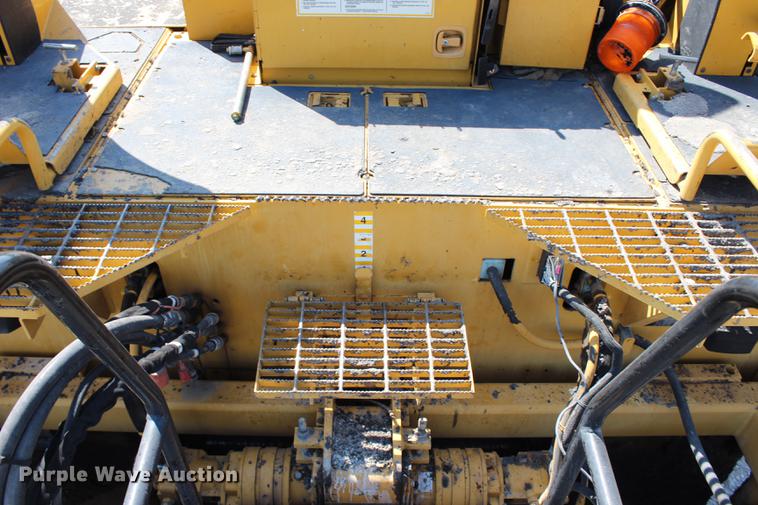image for item DE3838 2010 Caterpillar AP1055D paver