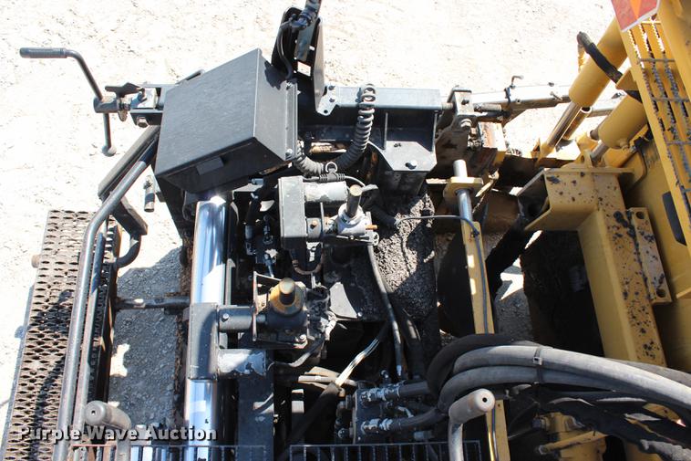 image for item DE3838 2010 Caterpillar AP1055D paver
