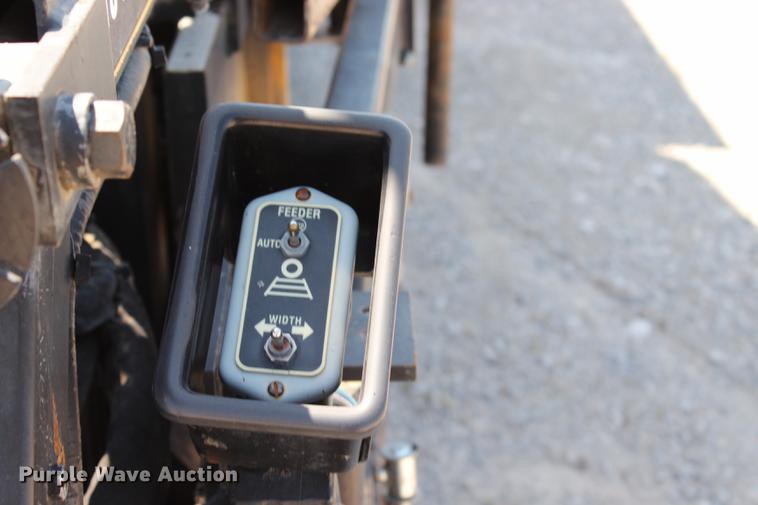 image for item DE3838 2010 Caterpillar AP1055D paver