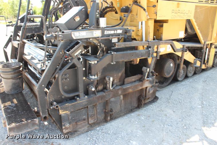 image for item DE3838 2010 Caterpillar AP1055D paver