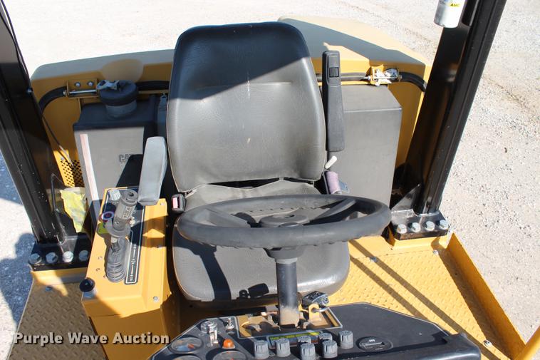 image for item DE3839 2010 Caterpillar PS150C pneumatic roller