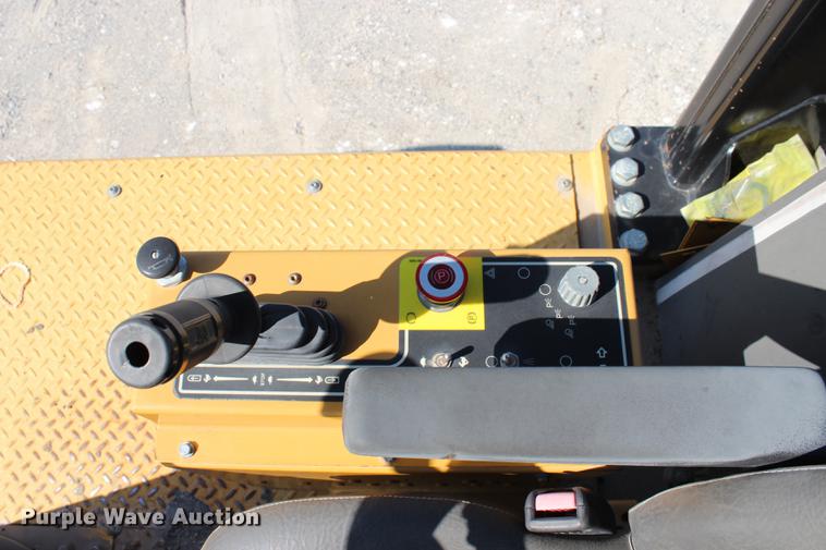 image for item DE3839 2010 Caterpillar PS150C pneumatic roller