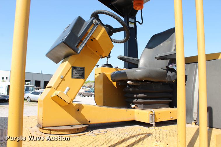 image for item DE3839 2010 Caterpillar PS150C pneumatic roller