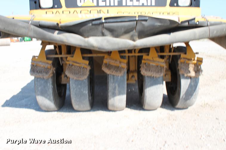 image for item DE3839 2010 Caterpillar PS150C pneumatic roller