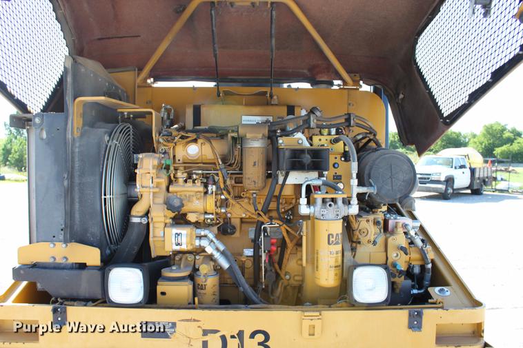 image for item DE3839 2010 Caterpillar PS150C pneumatic roller