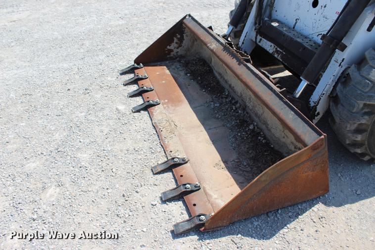 image for item DE3840 1999 Bobcat 873 skid steer