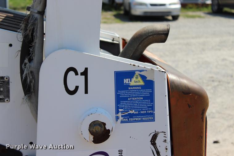 image for item DE3840 1999 Bobcat 873 skid steer