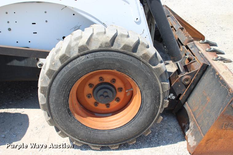 image for item DE3840 1999 Bobcat 873 skid steer