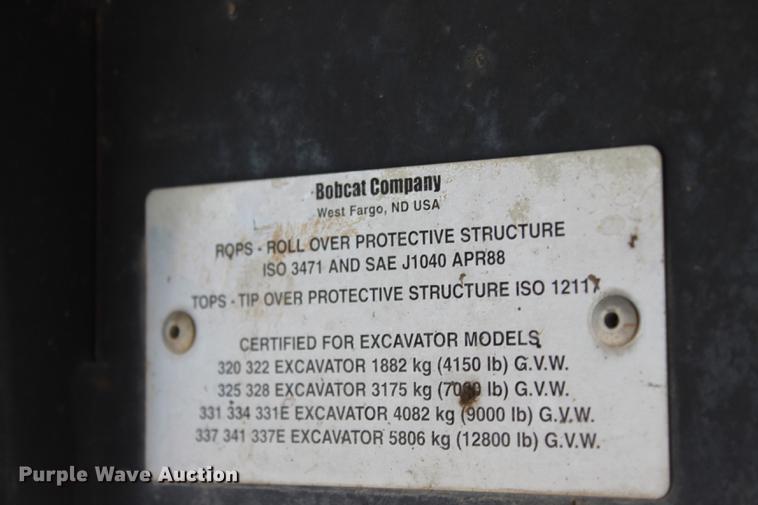 image for item DE3841 2002 Bobcat 331D mini excavator