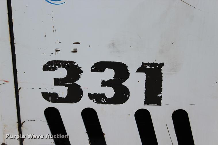 image for item DE3841 2002 Bobcat 331D mini excavator