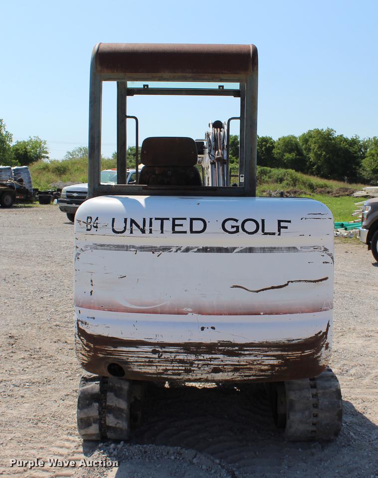 image for item DE3842 2001 Bobcat 331D mini excavator