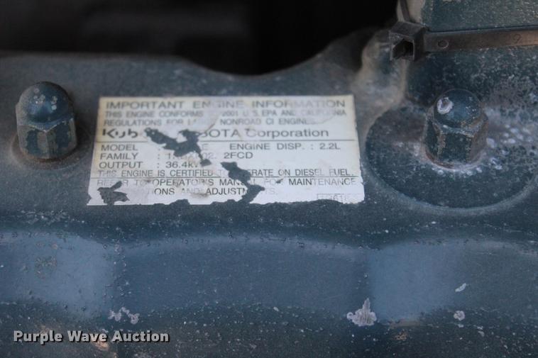 image for item DE3842 2001 Bobcat 331D mini excavator