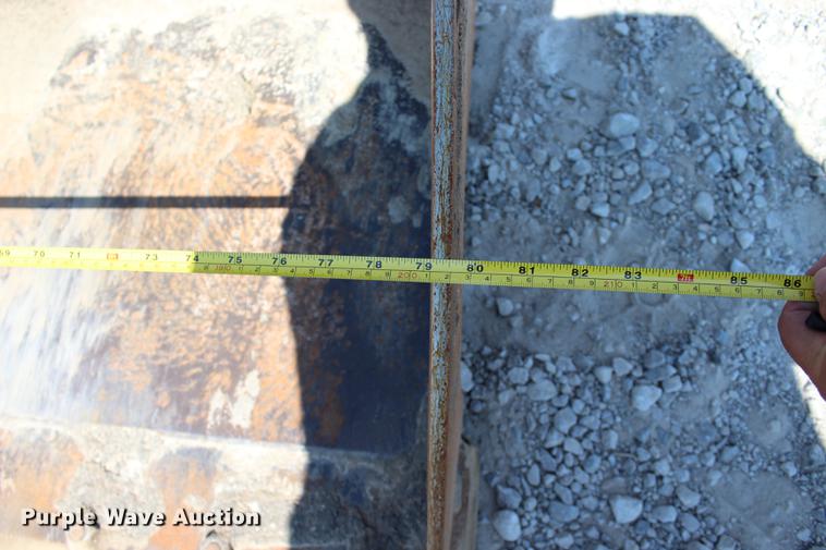 image for item DE3844 2002 Bobcat S250 skid steer