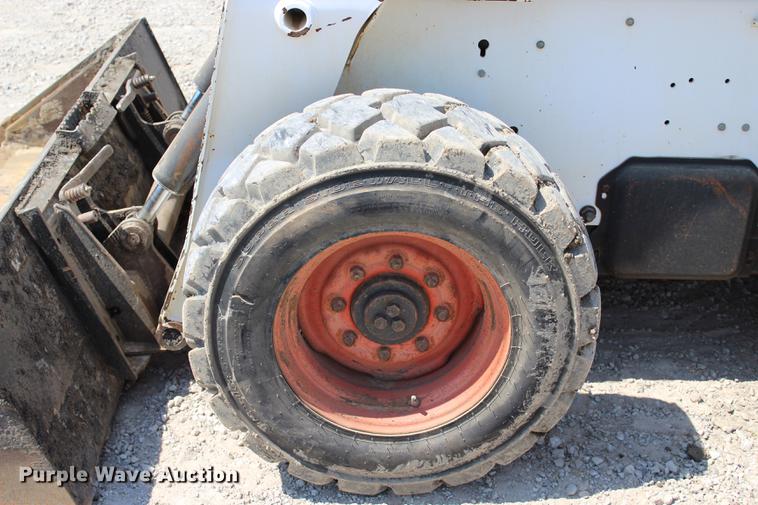 image for item DE3844 2002 Bobcat S250 skid steer