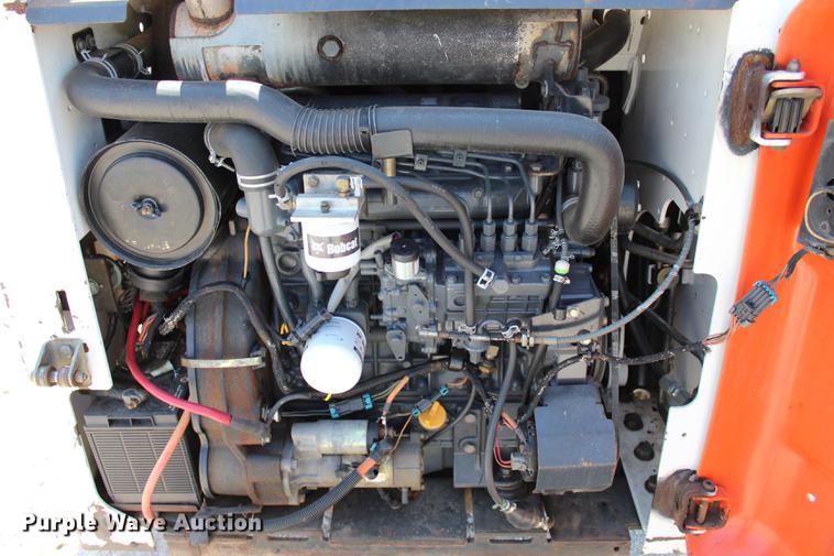 image for item DE3844 2002 Bobcat S250 skid steer