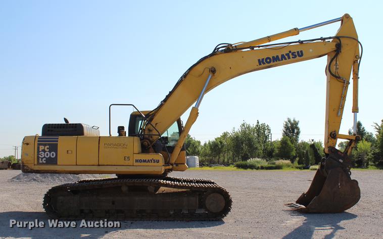 image for item DE3845 2006 Komatsu PC300LC-7L excavator
