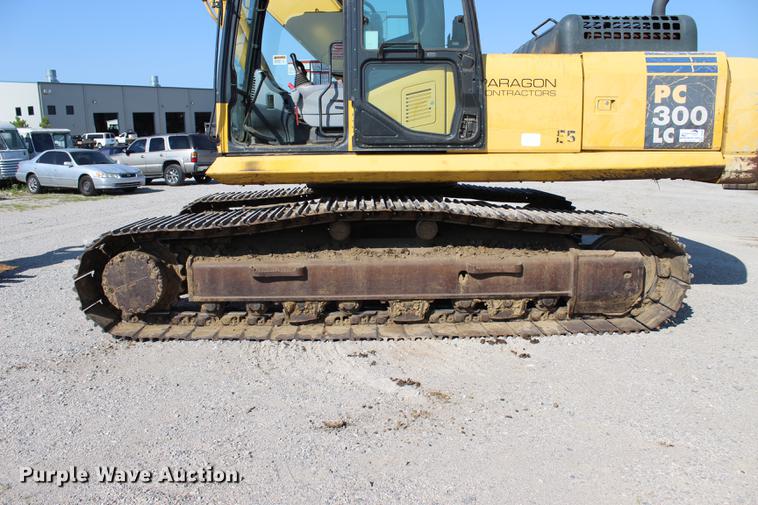 image for item DE3845 2006 Komatsu PC300LC-7L excavator