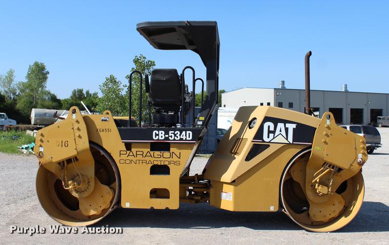 image for item DE3846 2006 Caterpillar CB-534D double drum roller