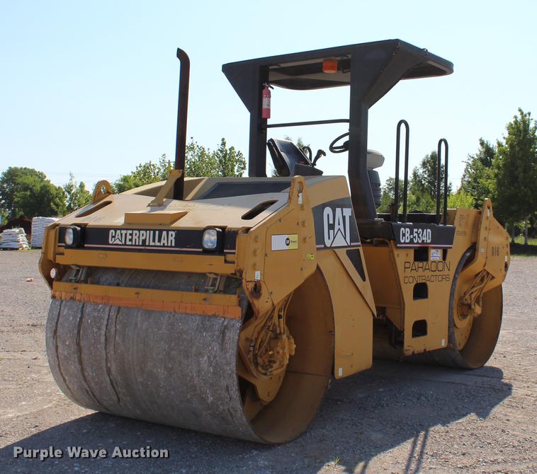 image for item DE3846 2006 Caterpillar CB-534D double drum roller