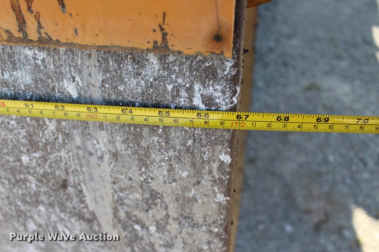 image for item DE3846 2006 Caterpillar CB-534D double drum roller