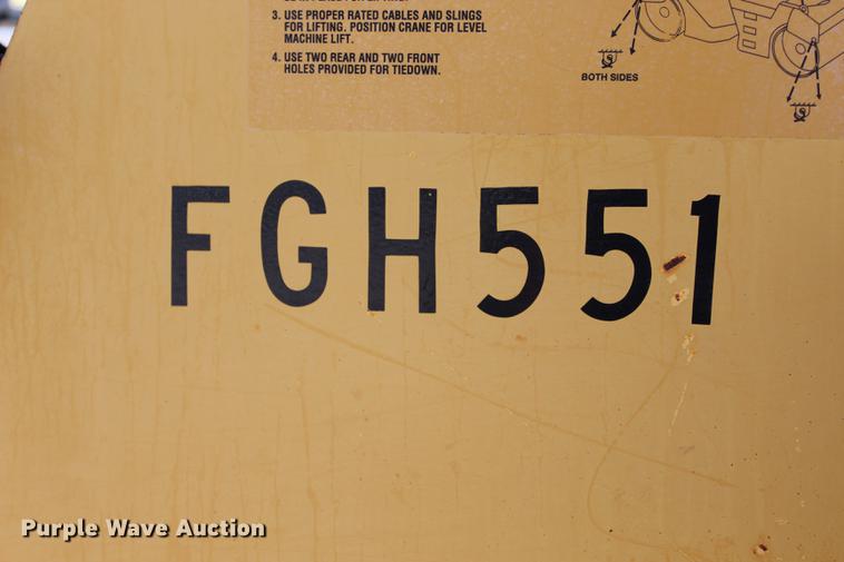 image for item DE3846 2006 Caterpillar CB-534D double drum roller