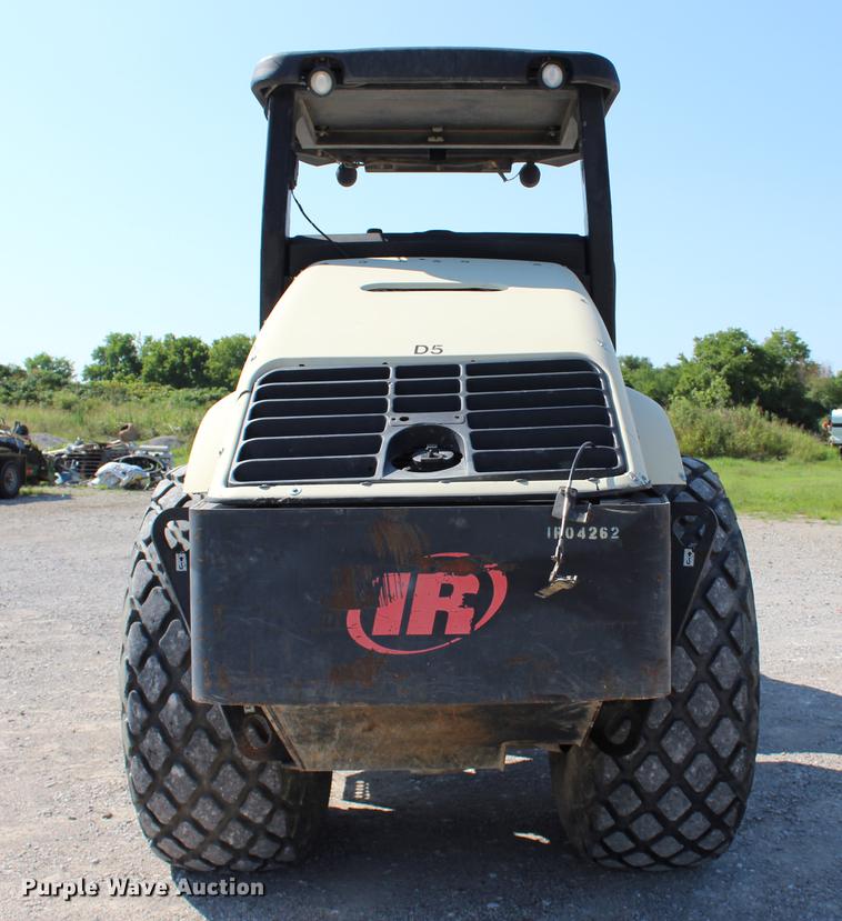 image for item DE3848 2005 Ingersoll Rand SD105DX-TF single drum roller