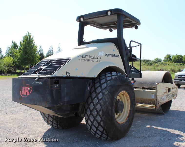image for item DE3848 2005 Ingersoll Rand SD105DX-TF single drum roller