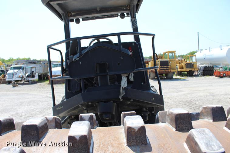 image for item DE3850 2005 Ingersoll Rand SD105F-TF single drum roller