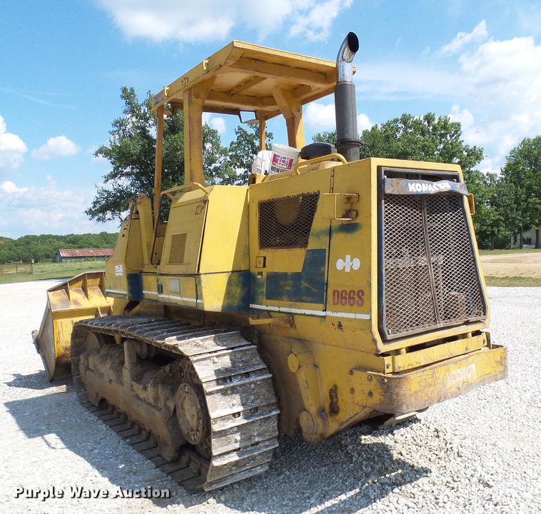 image for item DE5102 Komatsu D66S track loader
