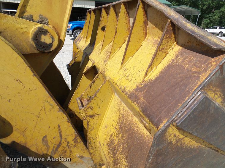 image for item DE5102 Komatsu D66S track loader