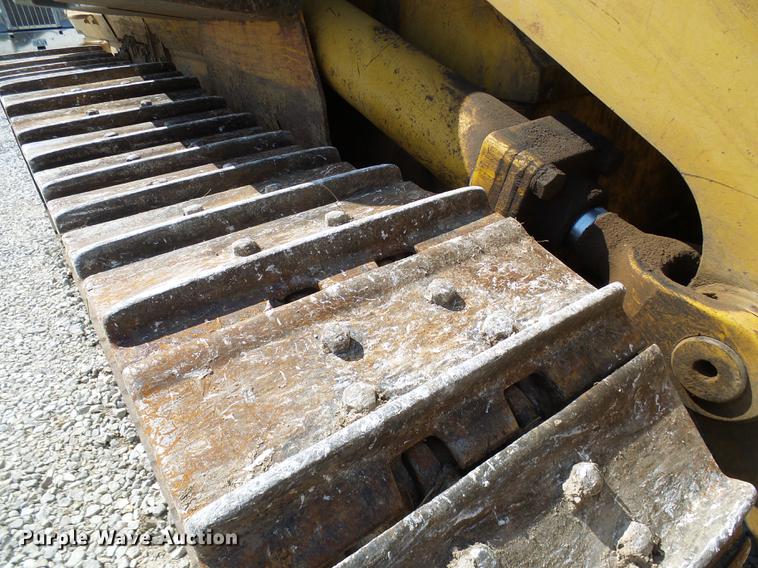 image for item DE5102 Komatsu D66S track loader