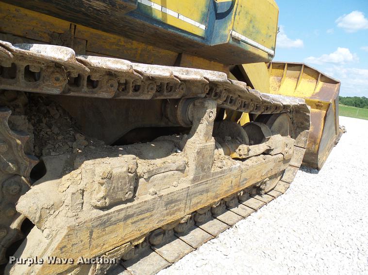 image for item DE5102 Komatsu D66S track loader