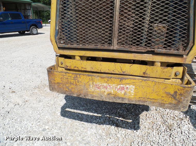 image for item DE5102 Komatsu D66S track loader