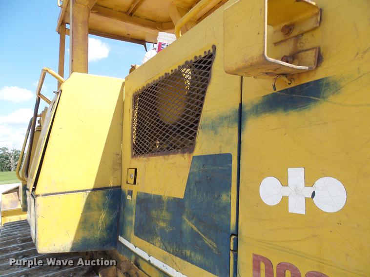 image for item DE5102 Komatsu D66S track loader