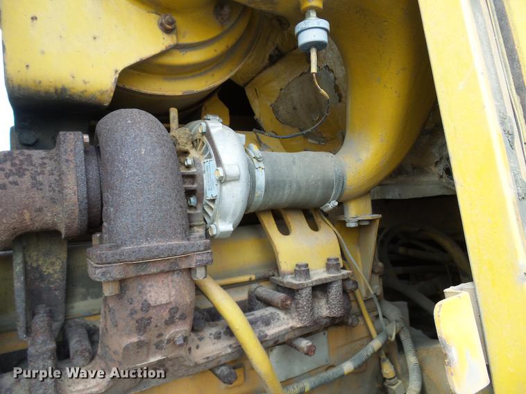 image for item DE5102 Komatsu D66S track loader