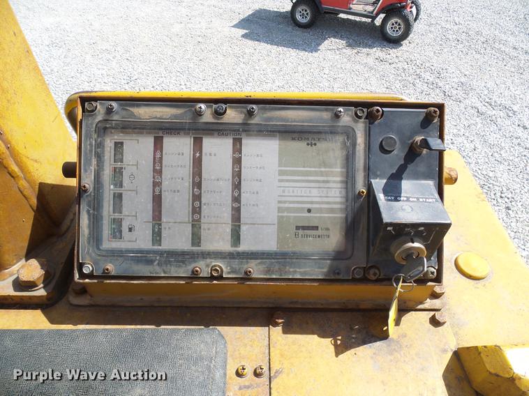 image for item DE5102 Komatsu D66S track loader