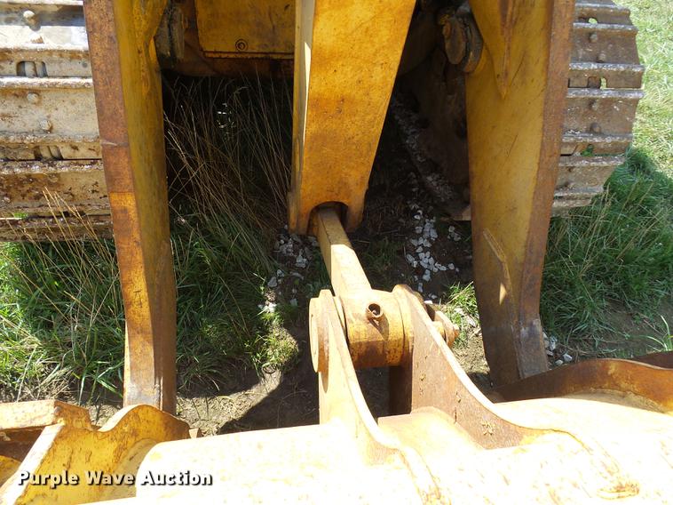 image for item DE5103 Komatsu D66S-1 track loader