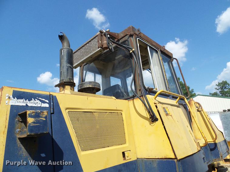 image for item DE5103 Komatsu D66S-1 track loader