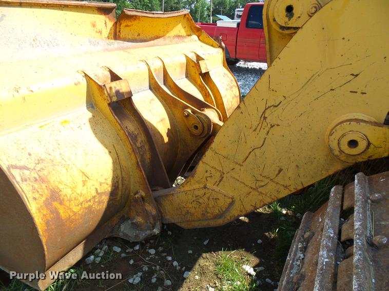 image for item DE5103 Komatsu D66S-1 track loader