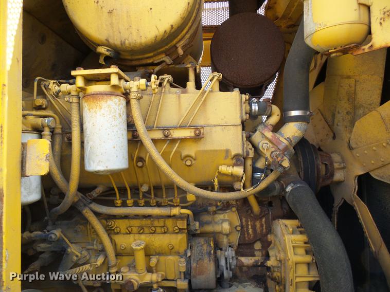 image for item DE5103 Komatsu D66S-1 track loader