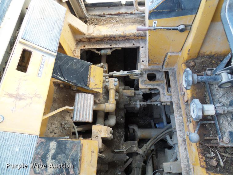 image for item DE5103 Komatsu D66S-1 track loader