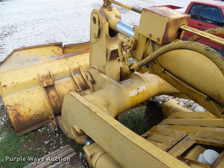 image for item DE5103 Komatsu D66S-1 track loader