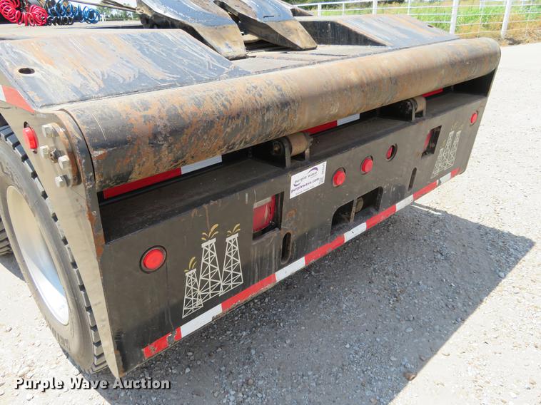 image for item DE6341 2011 Kenworth T800 gin pole semi truck